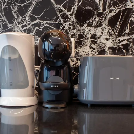 Social Hollywood Vendégház *