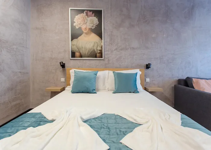 Social Hollywood 丰沙尔