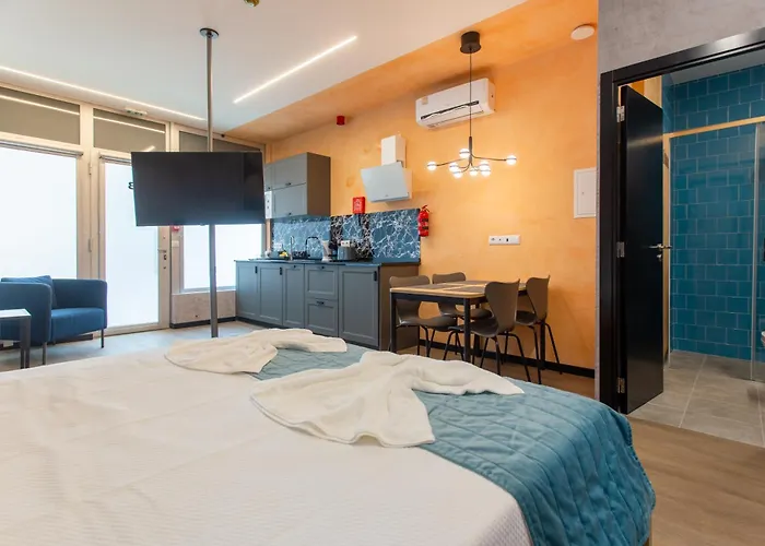 Social Hollywood * 丰沙尔