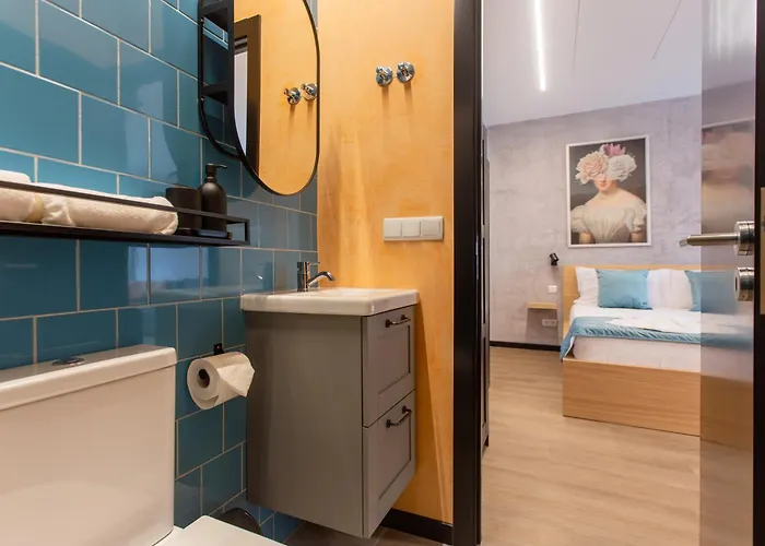 Social Hollywood 丰沙尔