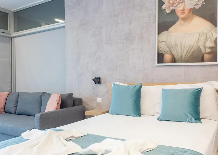 Social Hollywood Guest house Funchal (Madeira)