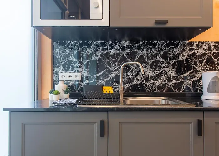 Social Hollywood Guest house Funchal (Madeira)