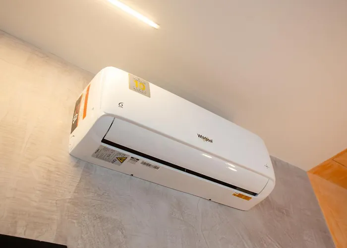 Social Hollywood Guest house Funchal (Madeira)