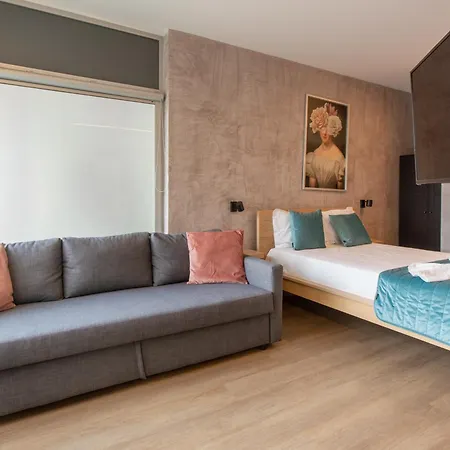 Guest house Social Hollywood