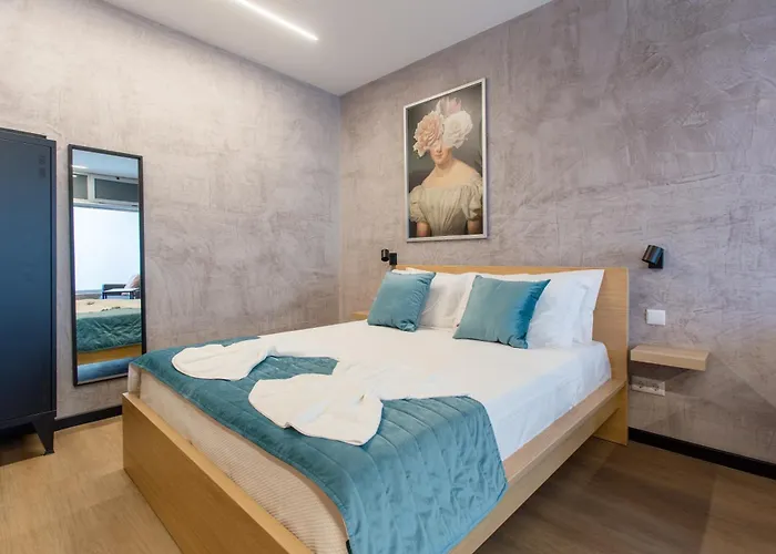 Pensión Social Hollywood Funchal (Madeira)